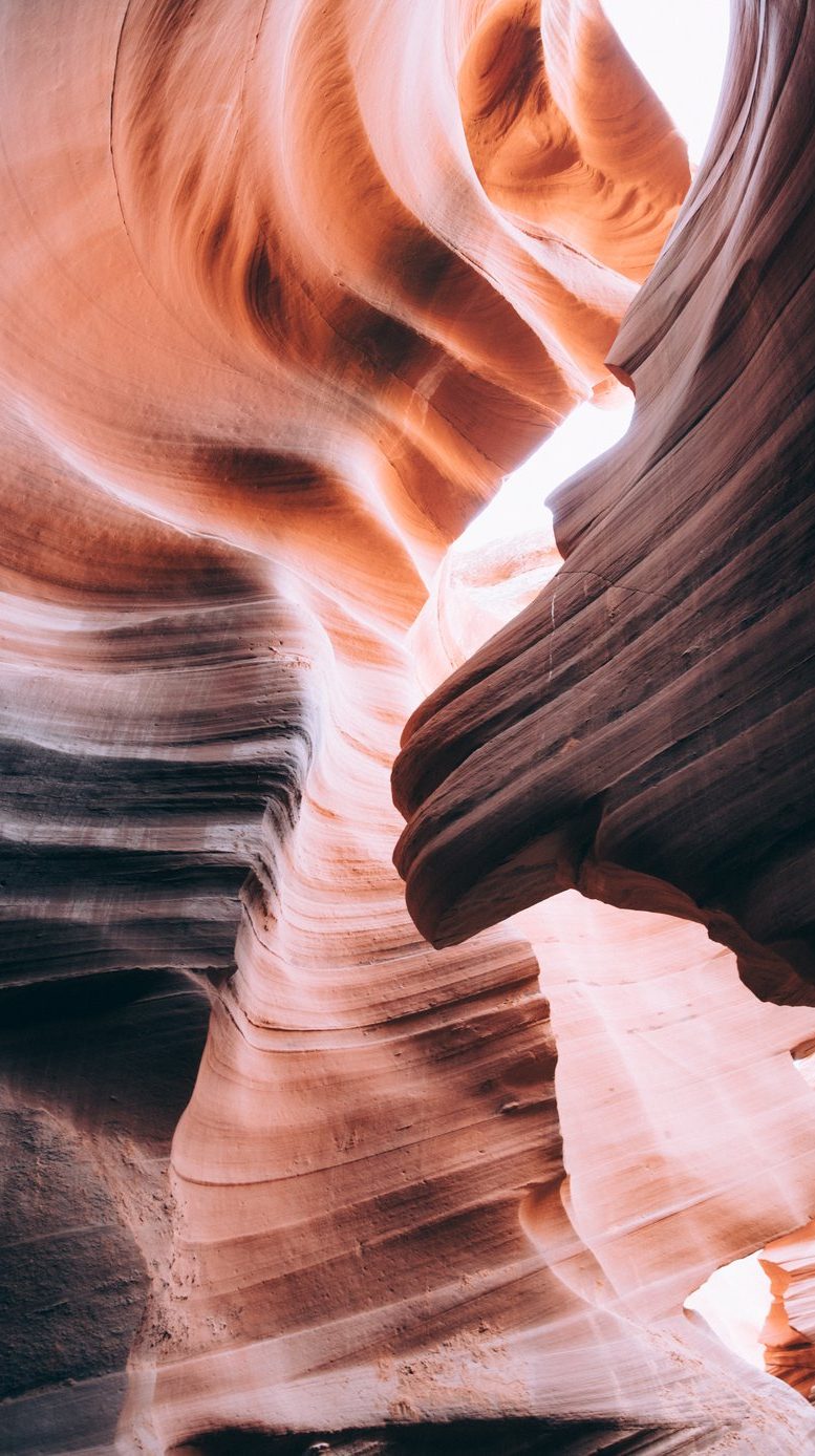 antelope-canyon-sunbeams